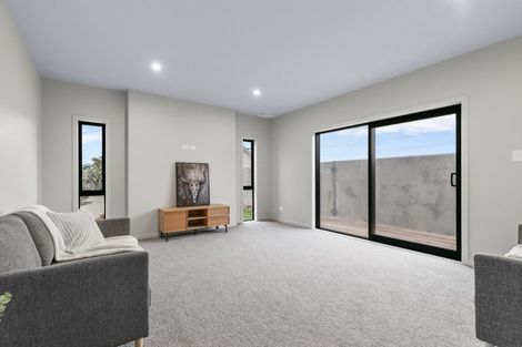 Photo of property in 114a Bartholomew Road, Levin, 5510