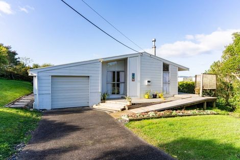 Photo of property in 2 Montaine Place, Maungaturoto, 0520