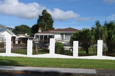 Photo of property in 63 Wharf Road, Te Atatu Peninsula, Auckland, 0610