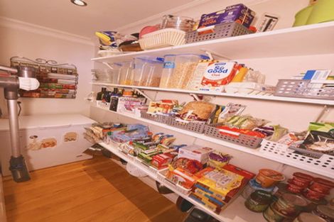 Photo of property in 4 Norton Park Avenue, Fairfield, Lower Hutt, 5011