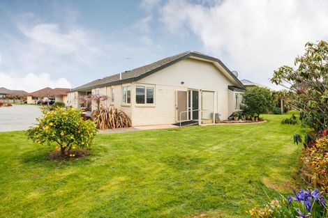 Photo of property in 9 Foxtail Fern, Kelvin Grove, Palmerston North, 4414