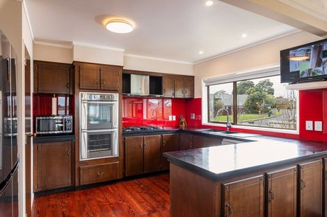 Photo of property in 57 St Annes Crescent, Wattle Downs, Auckland, 2103