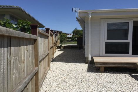 Photo of property in 89 Meadway, Sunnyhills, Auckland, 2010