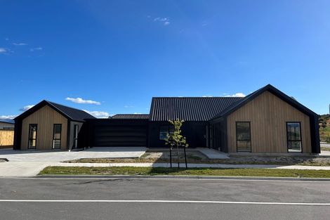 Photo of property in 69 Shepherd Road, Jacks Point, Queenstown, 9371