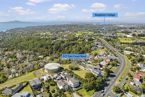 Photo of property in 517 East Coast Road, Murrays Bay, Auckland, 0630
