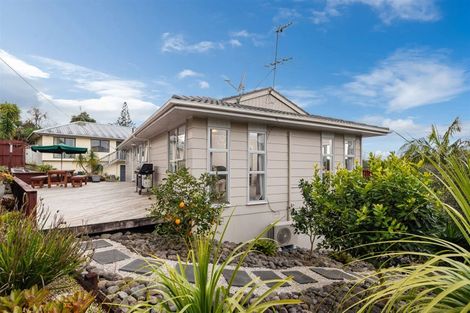 Photo of property in 1/301 Sunset Road, Sunnynook, Auckland, 0632