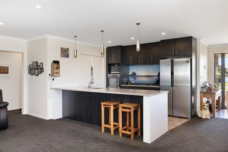 Photo of property in 10 Sophora Place, Papamoa Beach, Papamoa, 3118