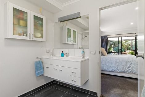 Photo of property in 7 The Glade, Carterton, 5713