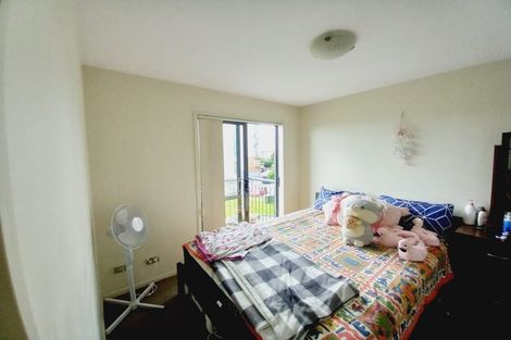 Photo of property in 3k/17 Crown Lynn Place, New Lynn, Auckland, 0600