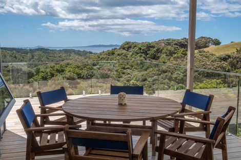 Photo of property in 34 Opoi Lane, Cable Bay, 0420