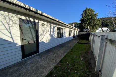 Photo of property in 35 Wilford Street, Wallaceville, Upper Hutt, 5018