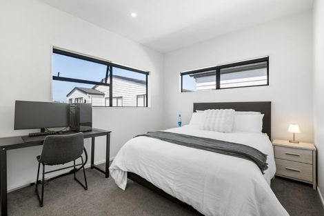 Photo of property in 3 Lemon Grove Lane, Greenhithe, Auckland, 0632