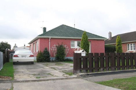 Photo of property in 37 Rangiora Avenue, Roslyn, Palmerston North, 4414