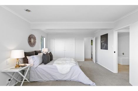 Photo of property in 36 Orangi Kaupapa Road, Northland, Wellington, 6012