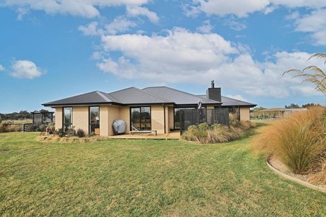 Photo of property in 81 Watt Road, Otatara, Invercargill, 9879