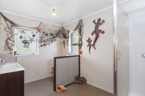 Photo of property in 136 Dickson Road, Papamoa Beach, Papamoa, 3118