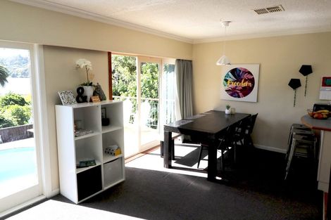Photo of property in 4 Seaview Road, Paremata, Porirua, 5024