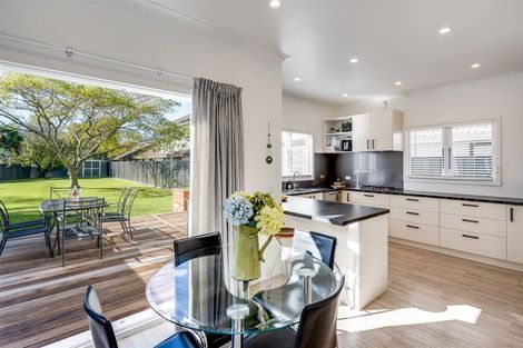 Photo of property in 25 Georges Drive, Napier South, Napier, 4110