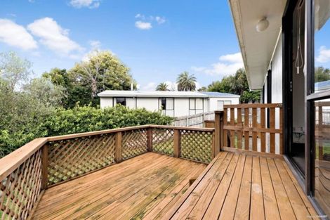 Photo of property in 2/342c Royal Road, Massey, Auckland, 0614