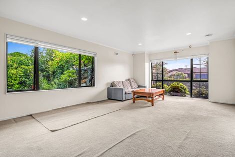 Photo of property in 54 Magic Way, Randwick Park, Auckland, 2105