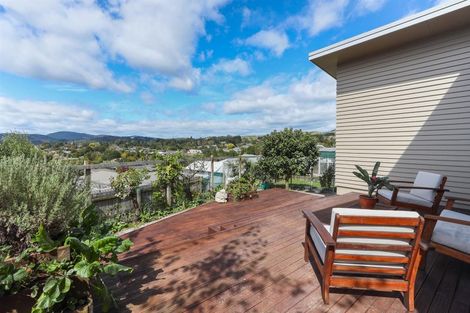 Photo of property in 38 Great West Road, Matipo Heights, Rotorua, 3015