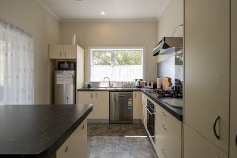 Photo of property in 47 Kent Street, Picton, 7220