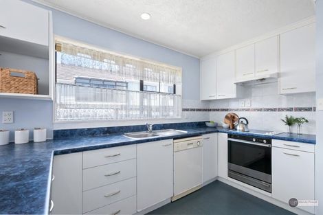 Photo of property in 34 Mcenroe Grove, Naenae, Lower Hutt, 5011