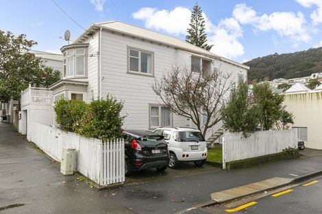 Photo of property in 43 Brougham Street, Mount Victoria, Wellington, 6011