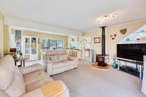 Photo of property in 36b Verbena Road, Birkdale, Auckland, 0626