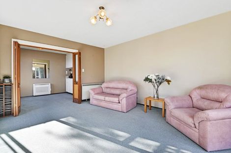 Photo of property in 92b Royal Park Drive, Parklands, Christchurch, 8083