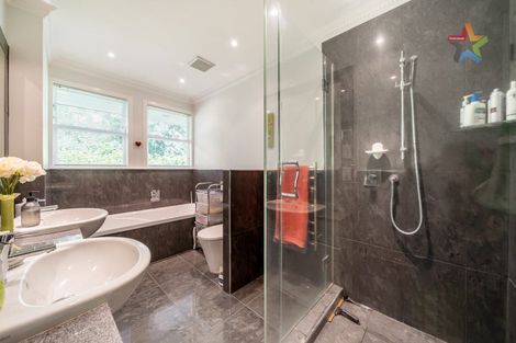 Photo of property in 48a Queens Grove, Hutt Central, Lower Hutt, 5010