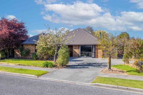 Photo of property in 33 Eders Road, Woodend, 7610