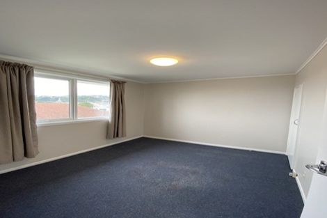 Photo of property in 3/55 Apu Crescent, Lyall Bay, Wellington, 6022