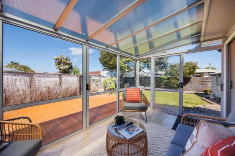 Photo of property in 8 Paradise Place, Milson, Palmerston North, 4414