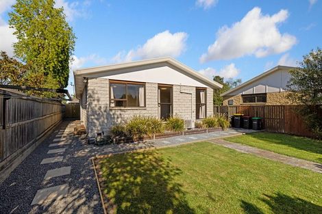 Photo of property in 2/94a Condell Avenue, Papanui, Christchurch, 8053