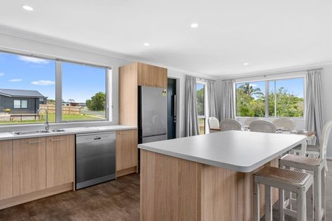 Photo of property in 64 Marram Place, Mangawhai Heads, Mangawhai, 0505