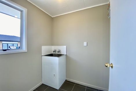 Photo of property in 37 Alabaster Drive, Papatoetoe, Auckland, 2025