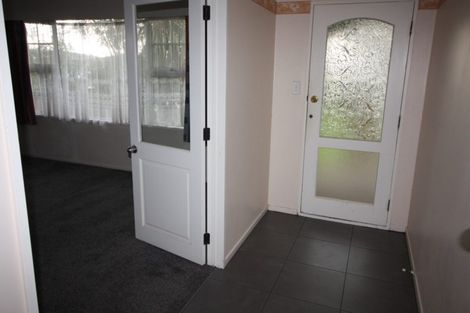 Photo of property in 27 Dunk Place, Milson, Palmerston North, 4414