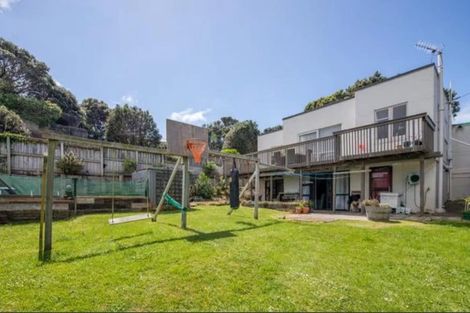 Photo of property in 57 Maupuia Road, Maupuia, Wellington, 6022