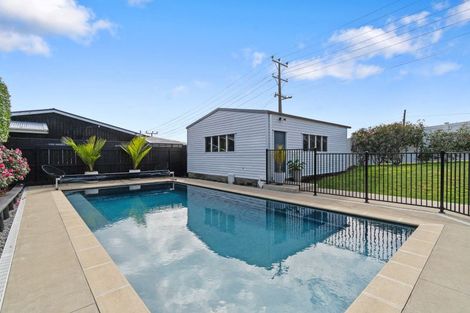 Photo of property in 38 Aramoana Avenue, Devonport, Auckland, 0624
