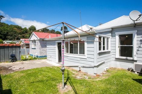 Photo of property in 52 Howe Street, North Dunedin, Dunedin, 9016