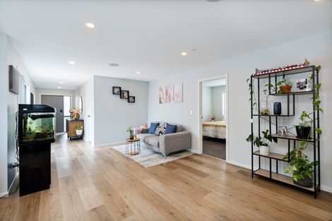 Photo of property in 24 Tarras Road, Kumeu, 0810