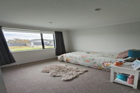 Photo of property in 10 Amner Place, Havelock North, 4130