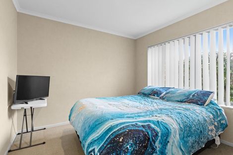 Photo of property in 2 Brosna Place, East Tamaki, Auckland, 2016