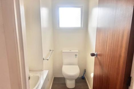 Photo of property in 6 Miramar Place, Pakuranga, Auckland, 2010