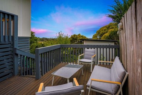 Photo of property in 11 Beauchamp Drive, Massey, Auckland, 0614