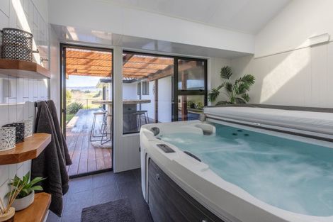 Photo of property in 14 Centre Road, Matamau, Dannevirke, 4977