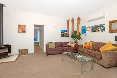 Photo of property in 11 Makorori Beach Road, Makorori, Gisborne, 4073