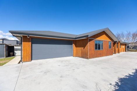 Photo of property in 15a Carthew Street, Okato, 4335
