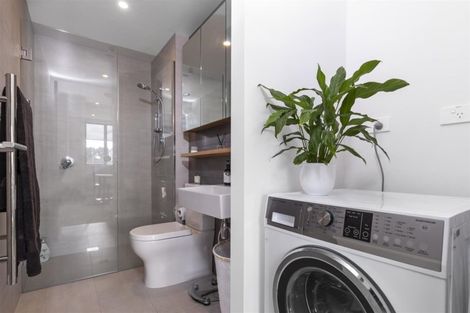 Photo of property in 107/8a Lake Pupuke Drive, Takapuna, Auckland, 0622